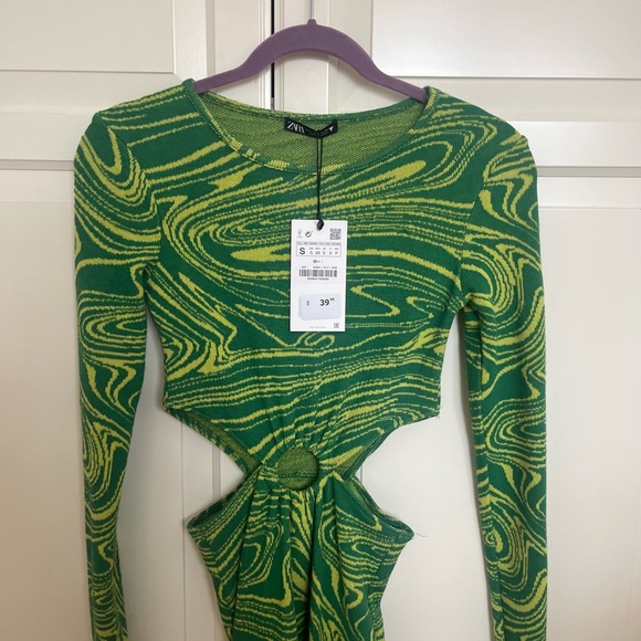 Zara mini dress with cutouts. - Picture 3 of 3